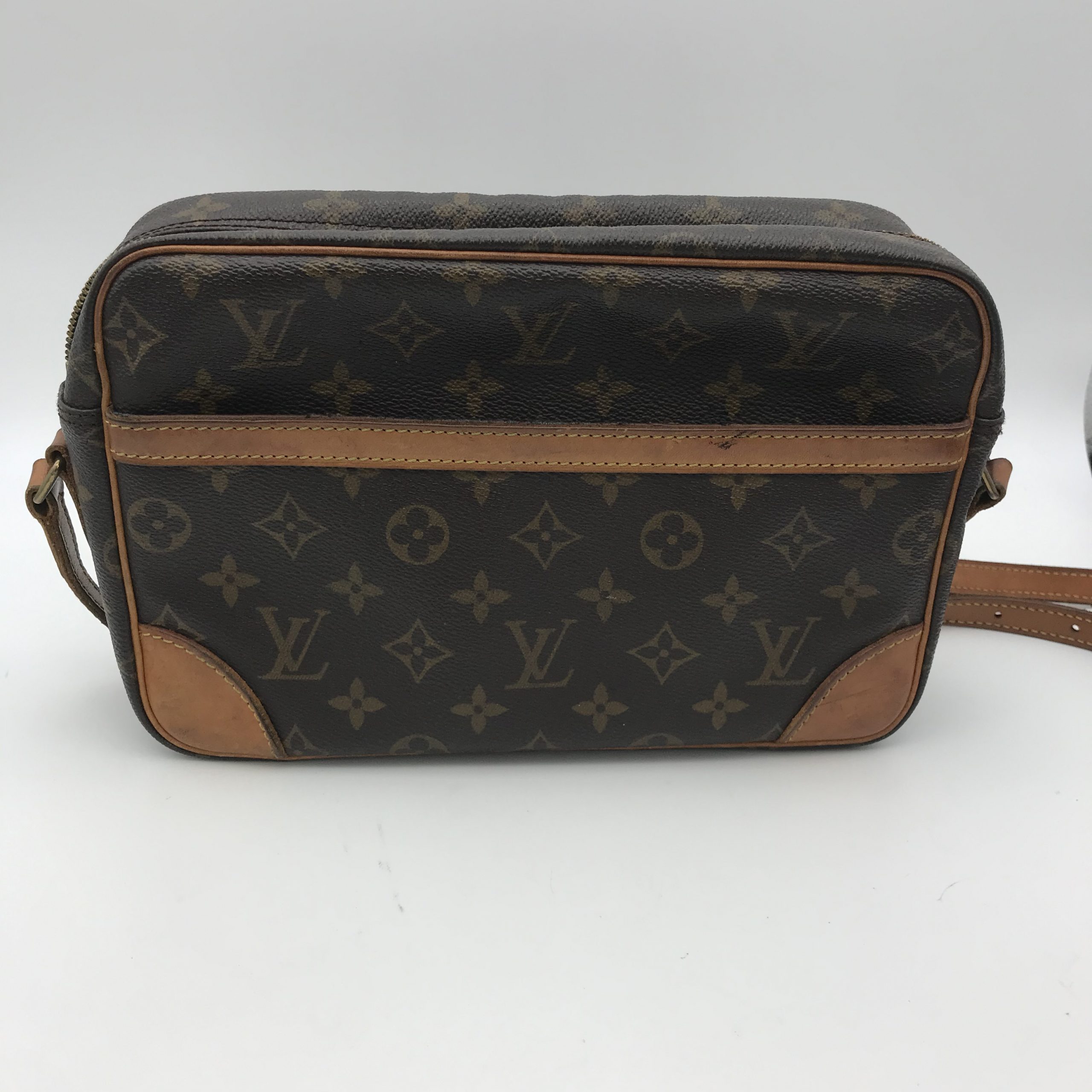 LOUIS VUITTON トロカデロ ショルダーバック