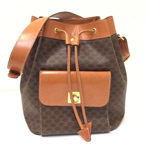 CELINE マカダム柄 巾着ショルダーバッグ 買取実績 | 玉光堂 CELINE マカダム柄 巾着ショルダーバッグ 買取実績 | 玉光堂