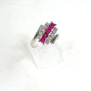 Pt900 ルビー(0.25ct)メレダイヤ(0.07ct)付リング