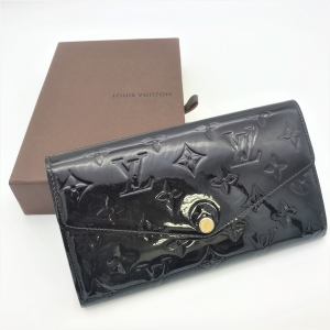 LOUIS VUITTON ポルトフォイユ・サラ アマラント M90152