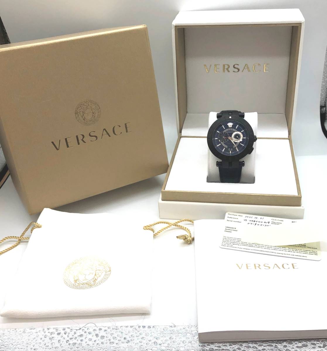 VERSACE ヴェルサーチ　クオーツ腕時計