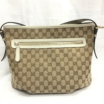 GUCCI ショルダーバッグ GGキャンバス 388930