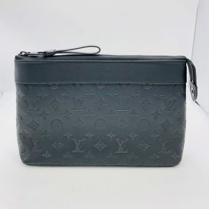 LOUIS VUITTON  モノグラム シャドウ ポシェットヴォワヤージュスープル M82545