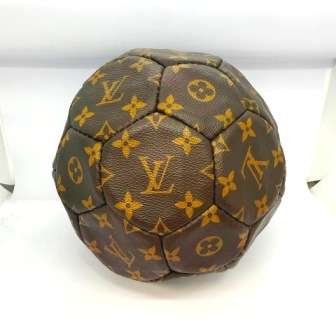 LOUIS VUITTON モノグラム サッカーボール M99054