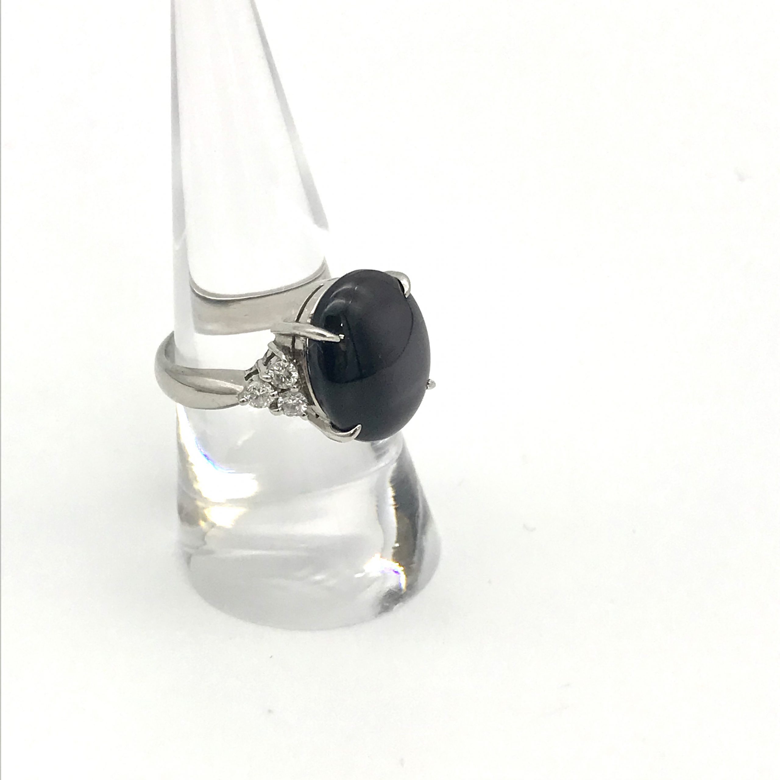 Pt900 キャッツアイ（9.07ct）メレダイヤ（0.39ct）リング