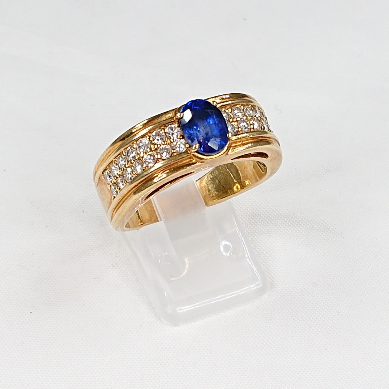 K18 サファイア(1.74ct)メレダイヤ(0.71ct)付リング