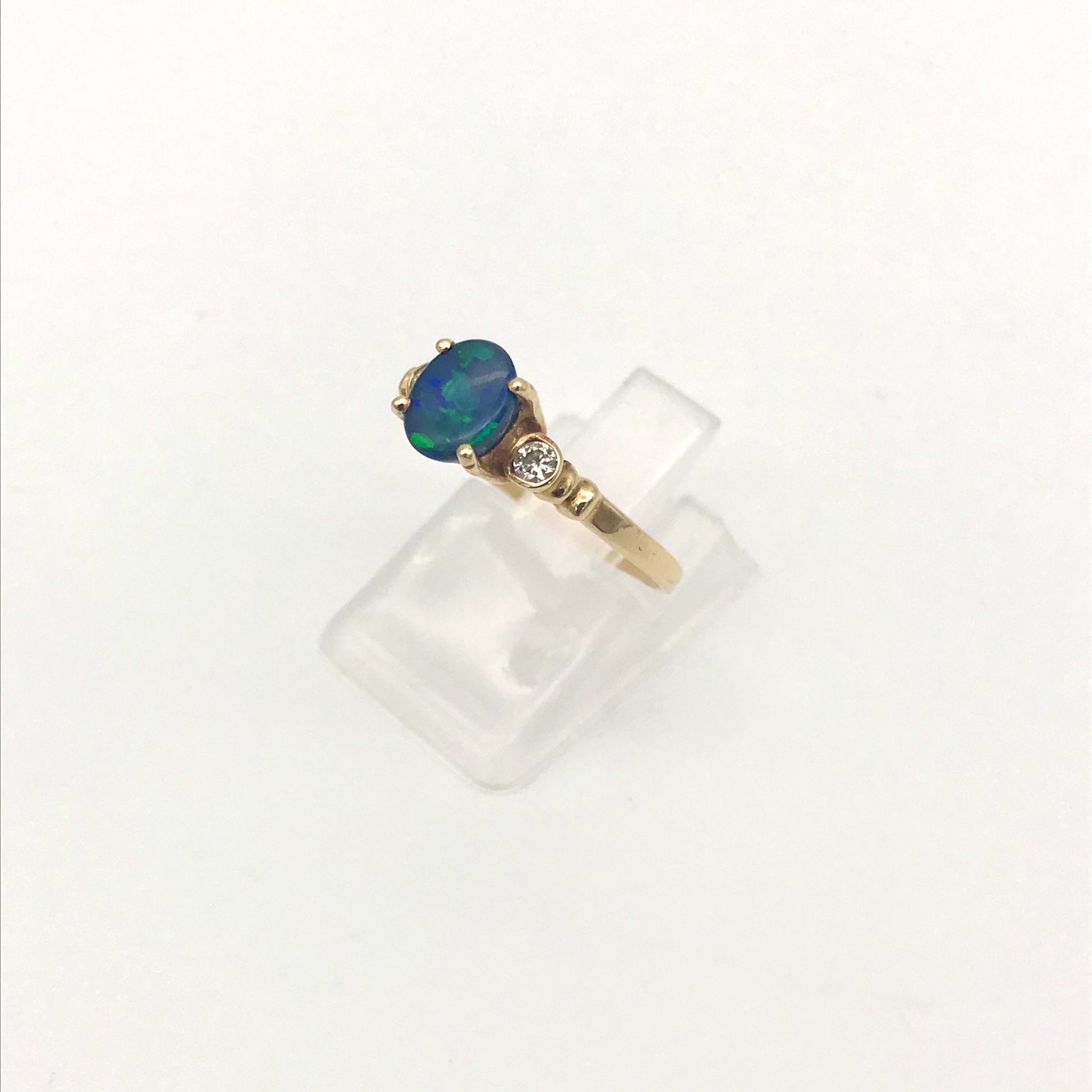 K18 リング（ブラックオパール2ct メレダイヤ0.05ct）