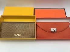 FENDI レザー　長財布 サルバトーレフェラガモ　長財布　2点