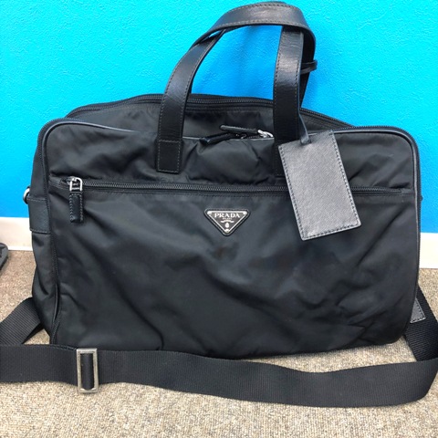 PRADA ビジネスバッグ