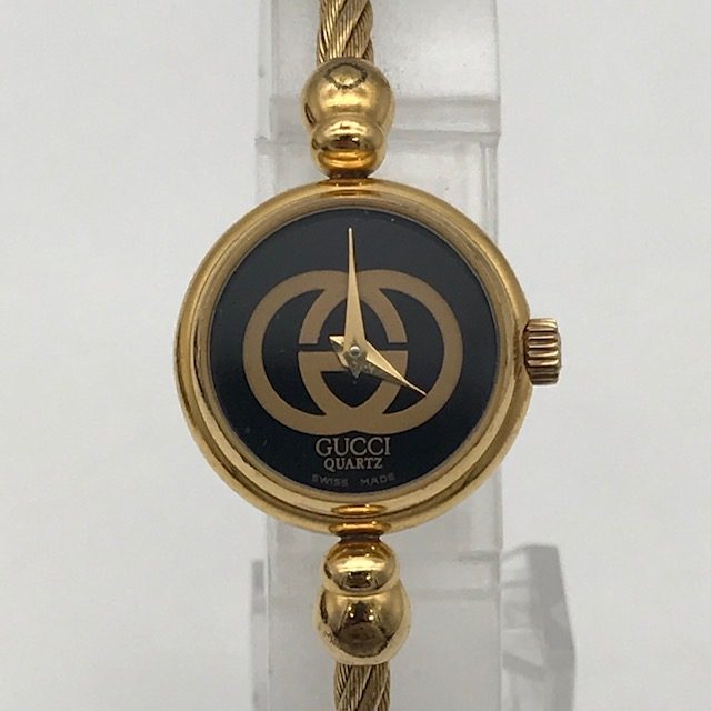 GUCCI GGロゴ黒文字盤