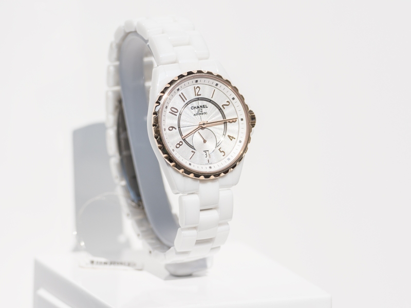 シャネル　J12