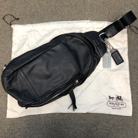COACH ボディバッグ