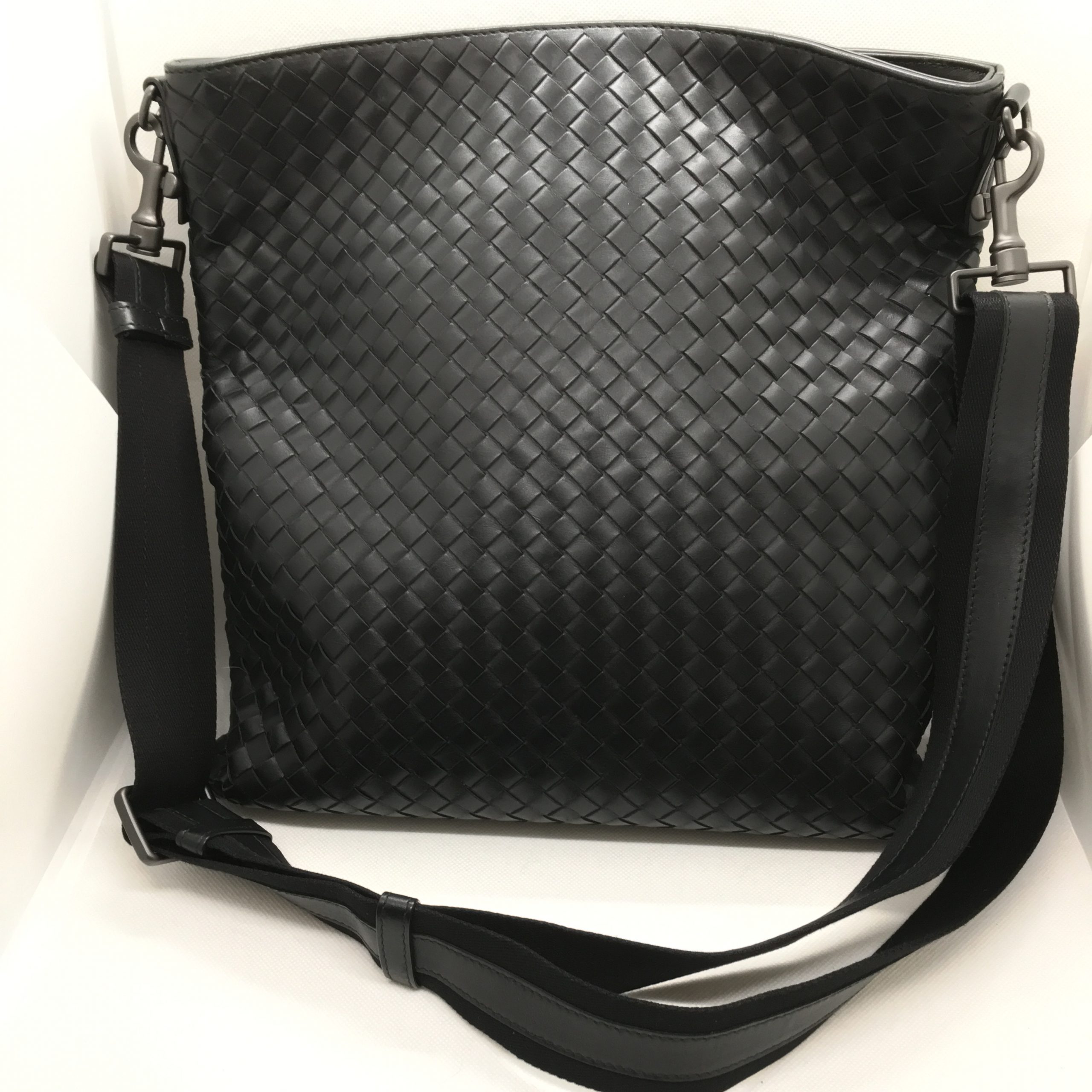 BOTTEGA VENETA　ボッテガヴェネタ　ショルダーバッグ