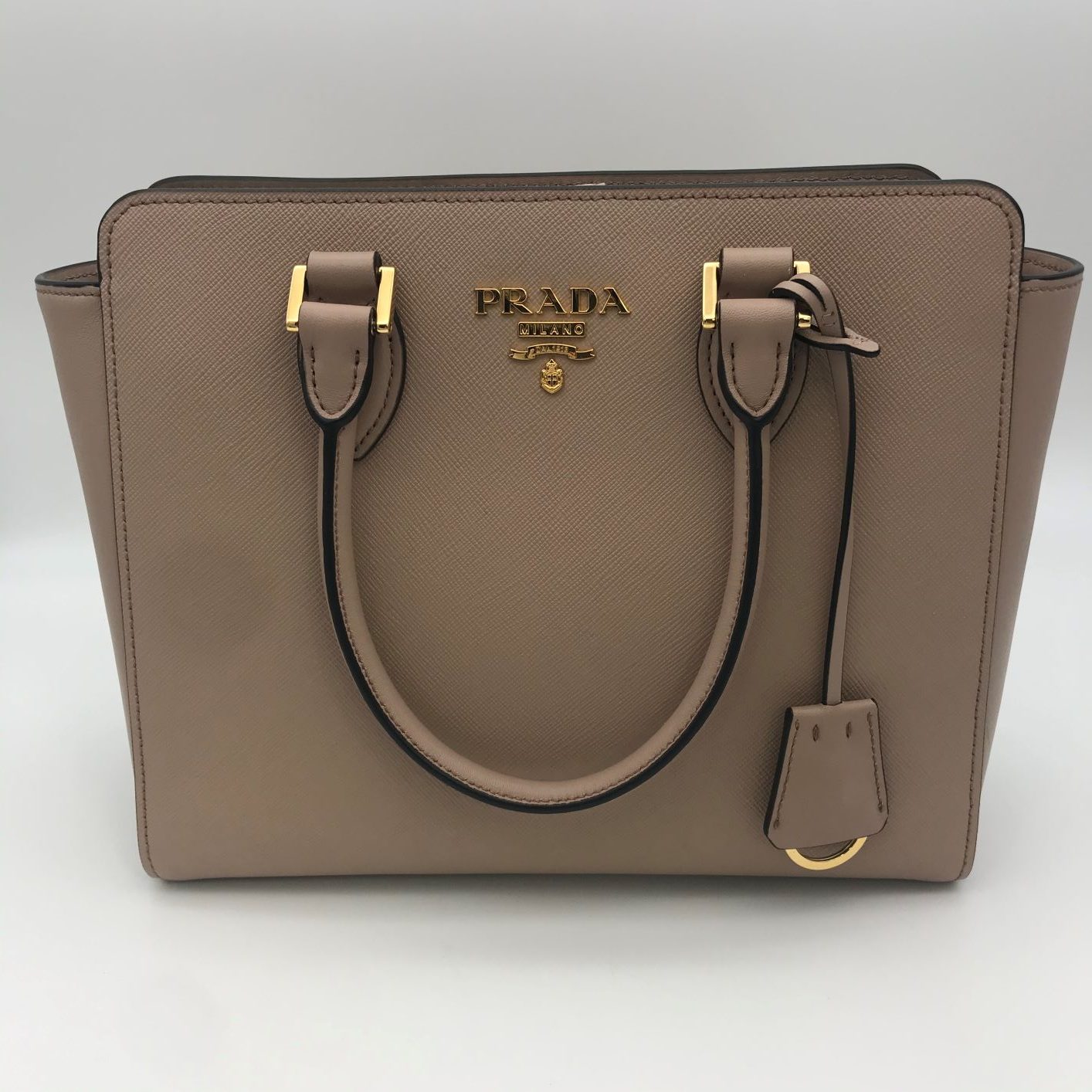 PRADA サフィアーノ ソフトカーフ