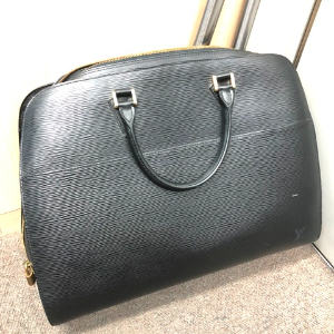 ルイヴィトン　エピ　ソルボンヌ　ノワール