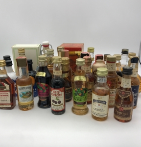 ウィスキーなどミニチュアボトルまとめ