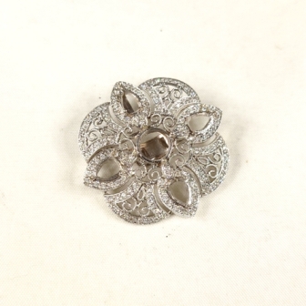 K18WG ダイヤモンド(0.60ct)付ブローチ
