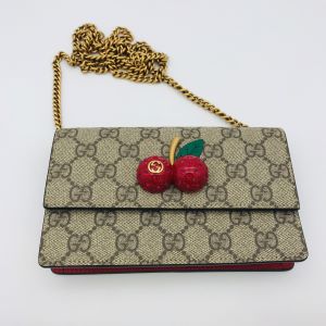 GUCCI チェリーショルダーバック