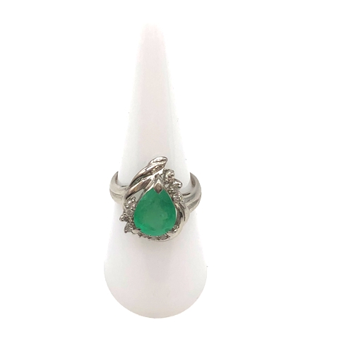 Pt900 エメラルド（3.12ct）付リング