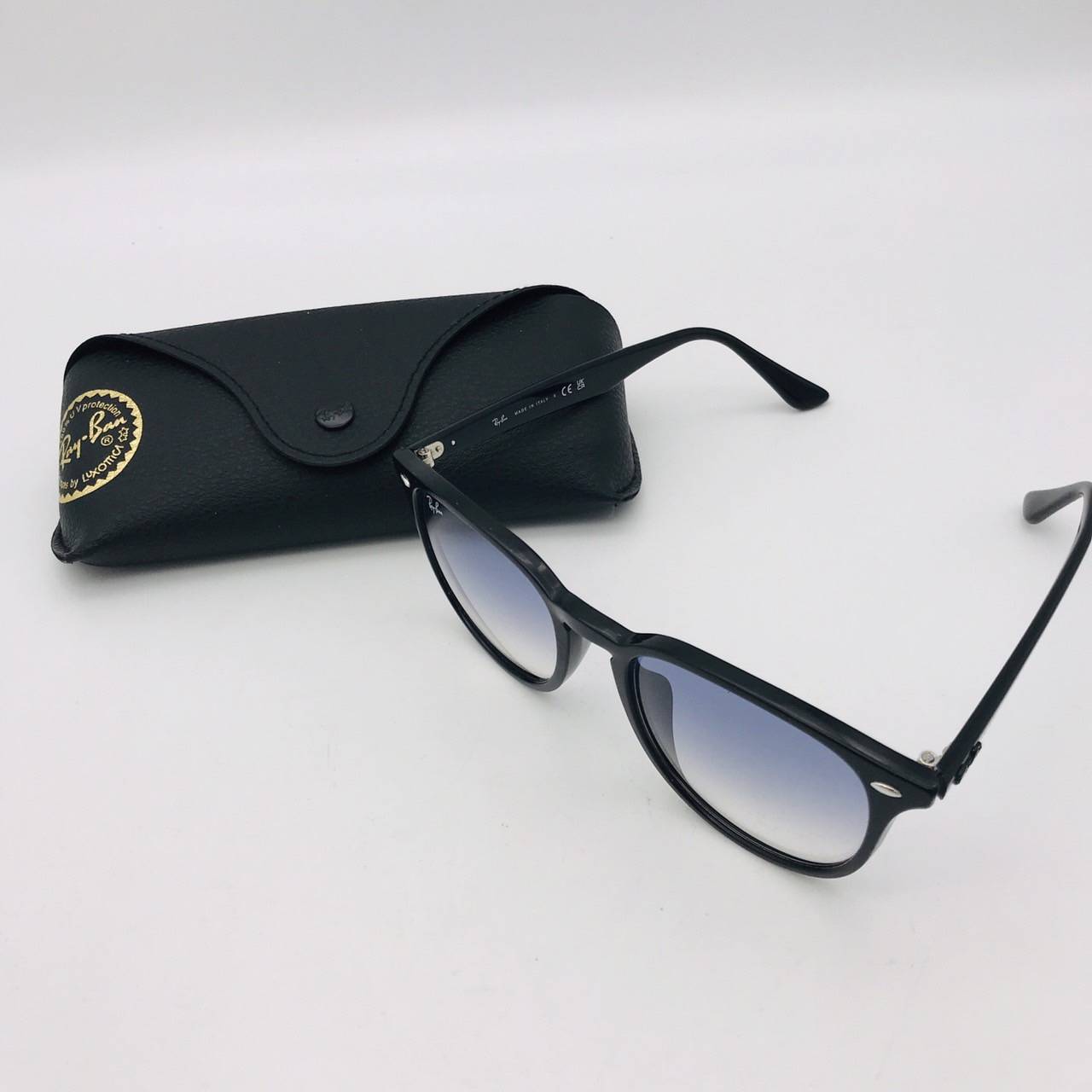 Rayban サングラス ブルーグラデーション
