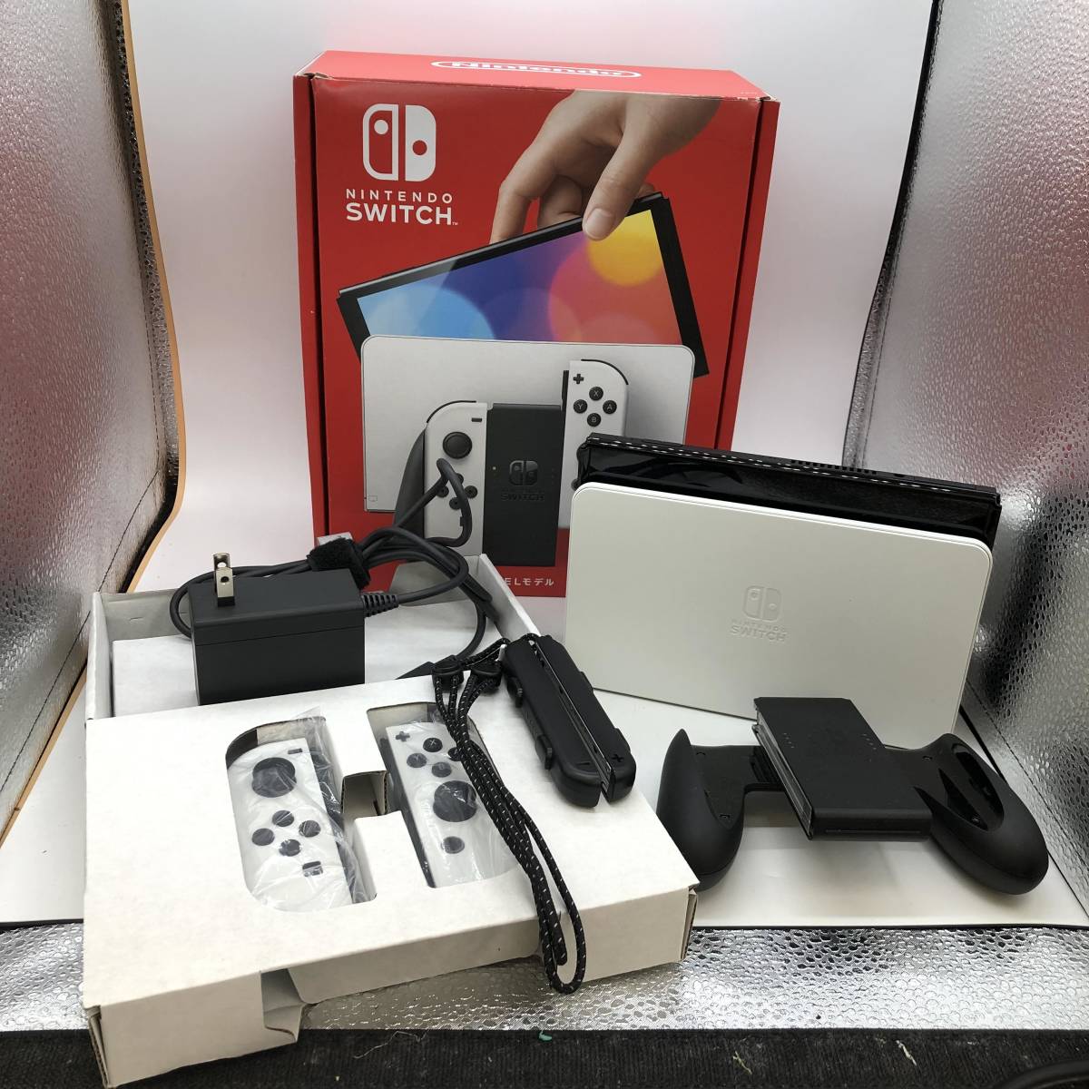 Nintendo Switch - Nintendo Switch  HEG-001 有機ELモデル ホワイト 楽天市場】任天堂【Nintendo】HEG-001 Switch 有機ELモデル