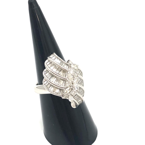Pt900 メレダイヤ3ct デザインリング