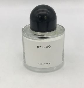 バイレード アンネームド 香水