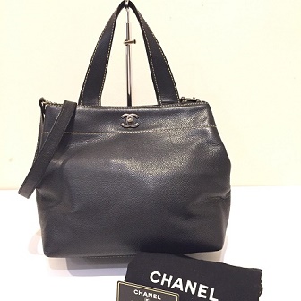CHANEL キャビアスキン ショルダーバッグ
