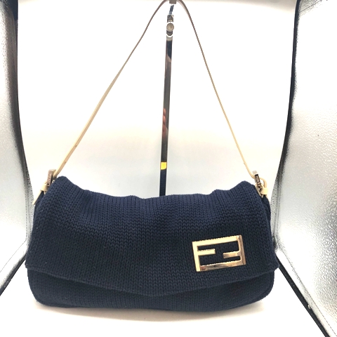 FENDI マンマバゲットショルダーバッグ