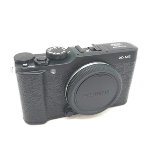富士フイルム レンズ交換式ミラーレス一眼カメラ X-M1