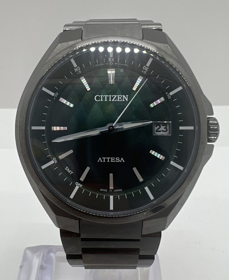 CITIZEN　ATTESAエコ・ドライブ電波時計「LIGHT in BLACK 2022 GREEN EDITION」