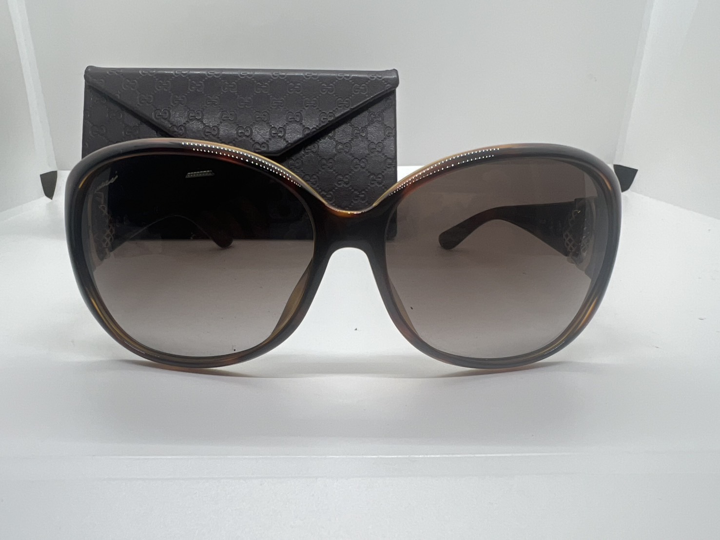 GUCCI　サングラス
