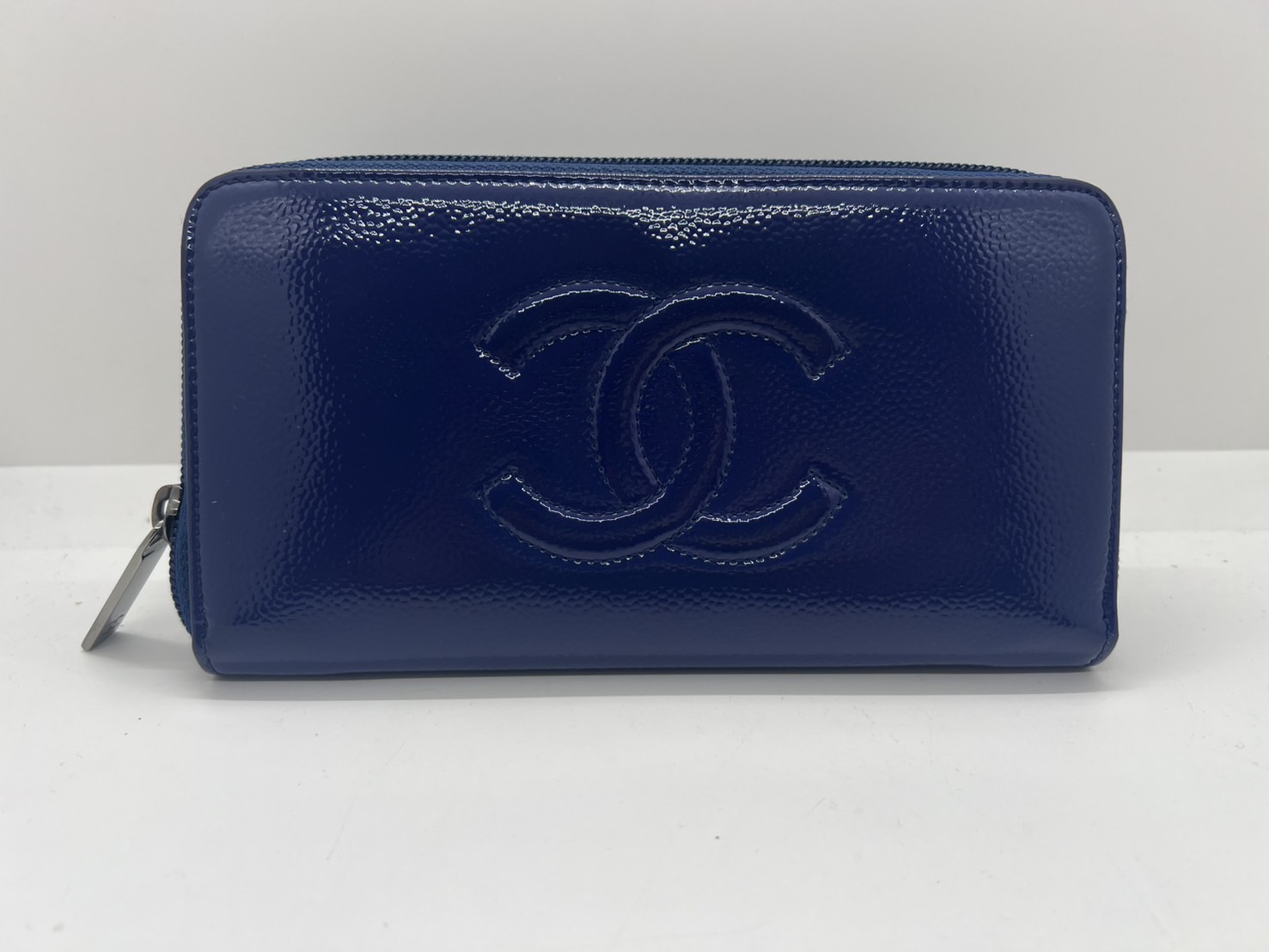 CHANEL　エナメルキャビアスキン　長財布