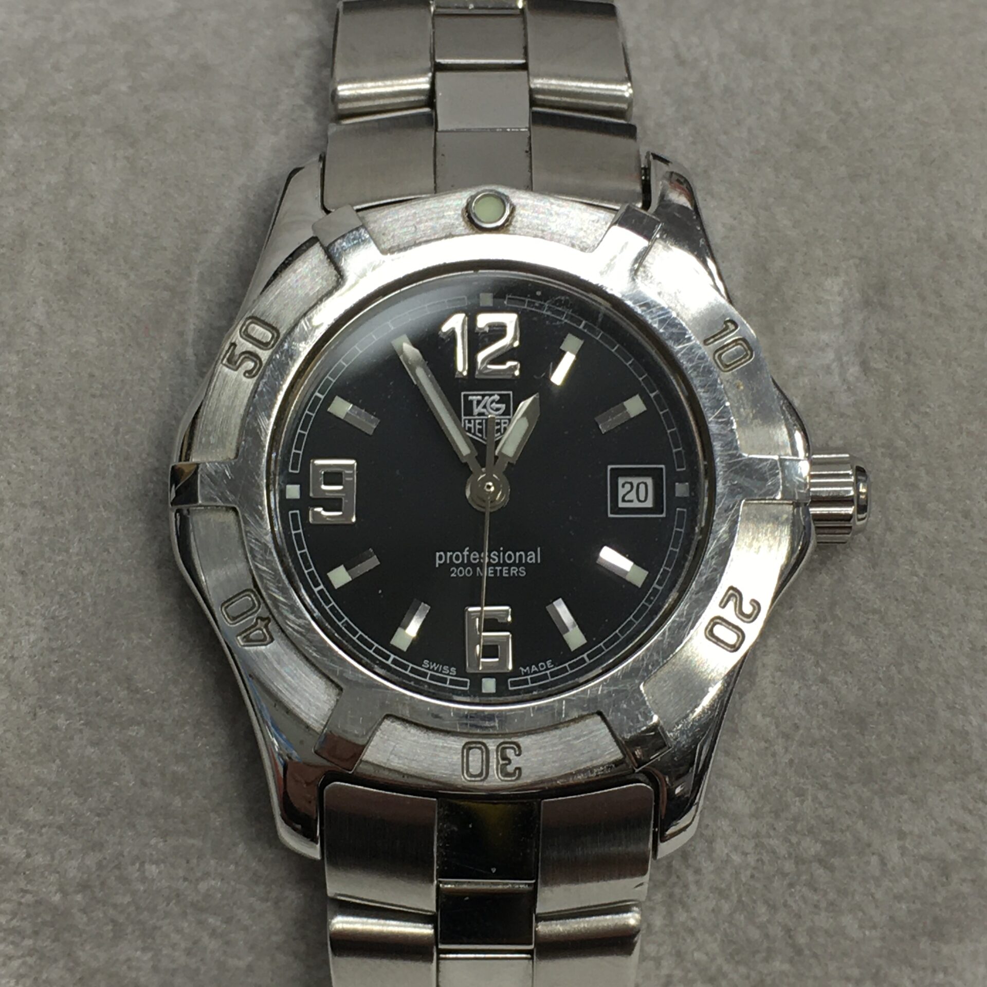 TAG HEUER  エクスクルーシブ デイト プロフェッショナル