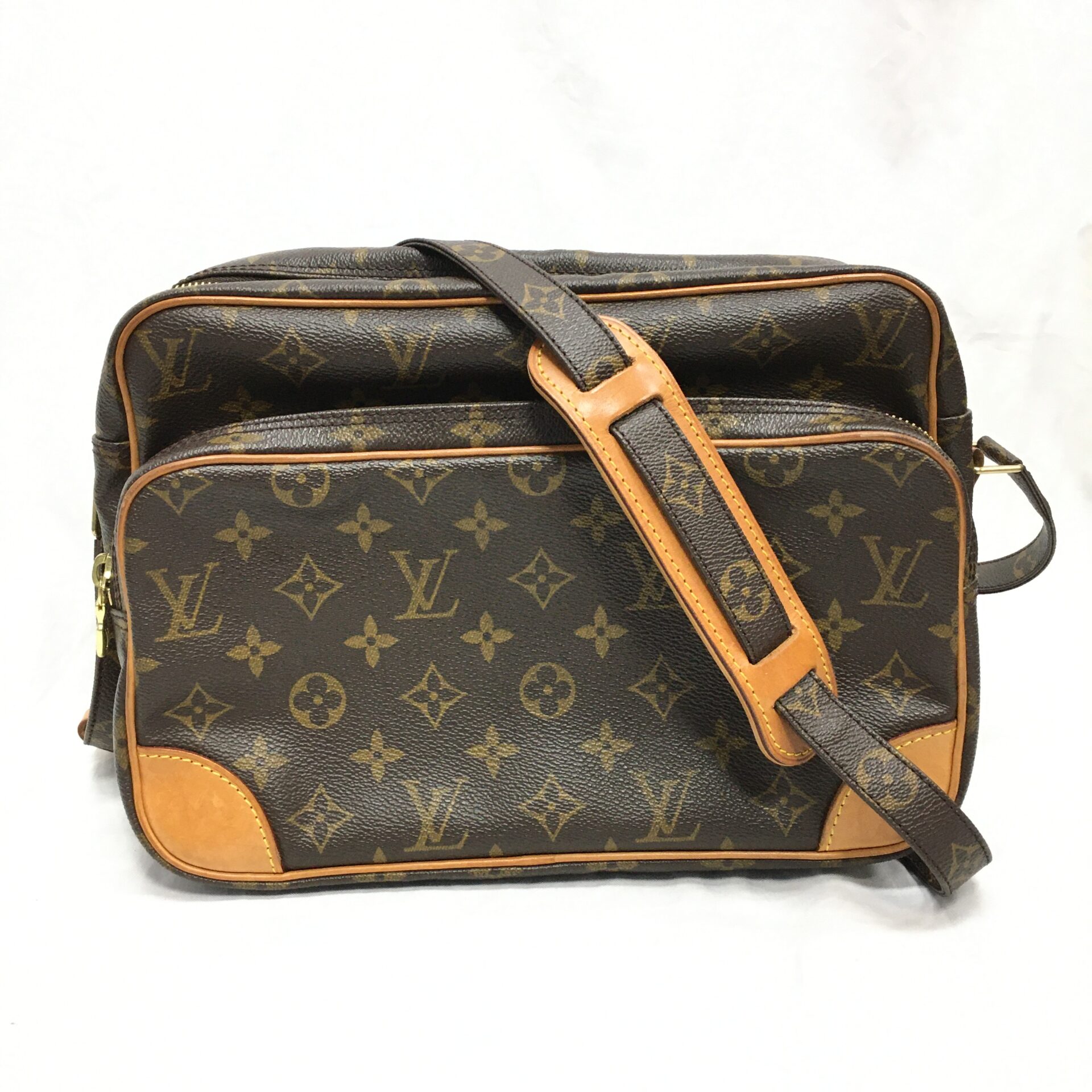 LOUIS VUITTON モノグラム キャンバス ナイル