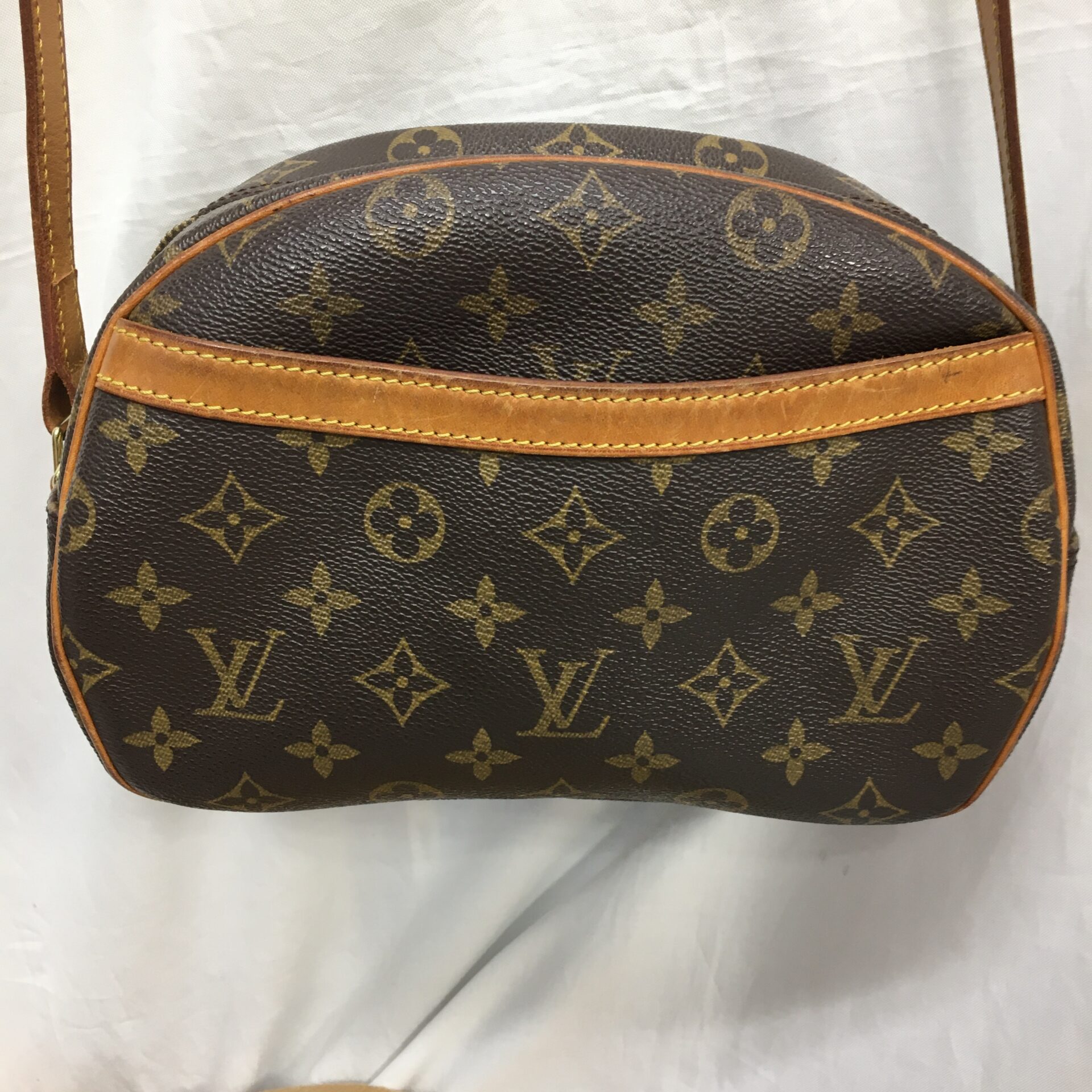 LOUIS VUITTON  ショルダーバッグ ブロワ