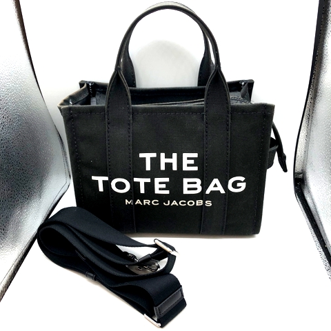 MARC JACOBS THE TOTE BAG