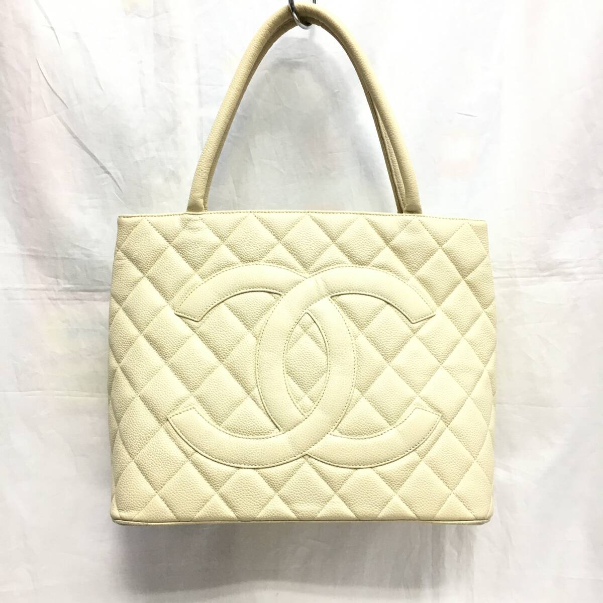 CHANEL キャビアスキン トートバッグ
