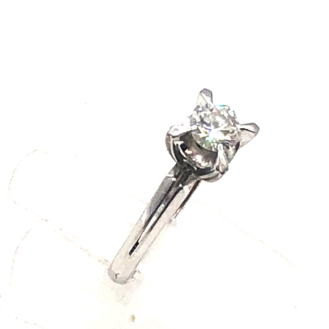 Pt900 ダイヤモンド0.31Ct リング