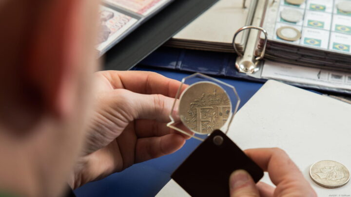 記念硬貨は使える？知らないと損する使い方と正しい対処法 | 玉光堂